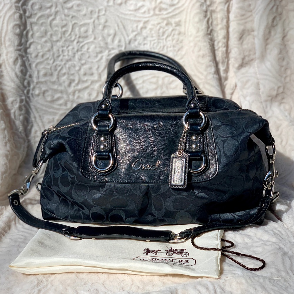 Coach signature ashley
